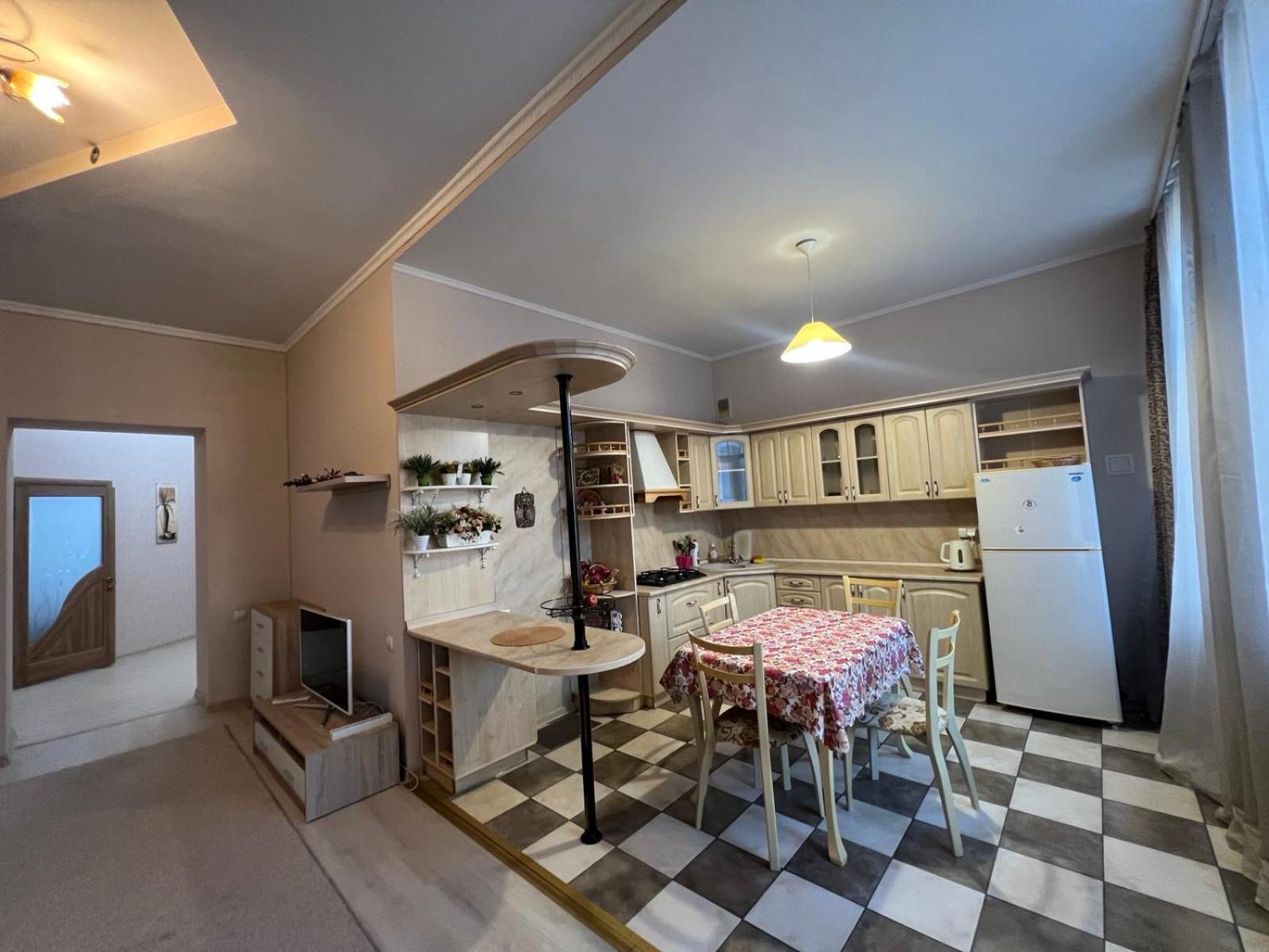 Apartment On Baseinaya Street 13 キエフ エクステリア 写真